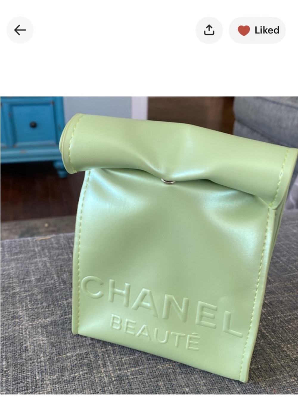 Chanel Limited Edition Green Makeup Pouch - Picture 4 of 7
